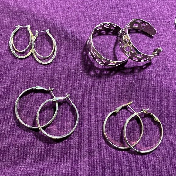Set of 8 earrings/ hoops - Picture 3 of 4